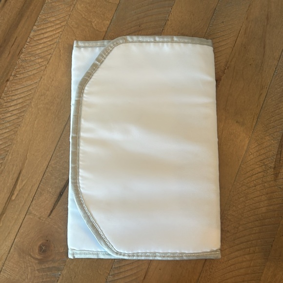 Luli Bebe Monaco Diaper Bag - Picture 3 of 11